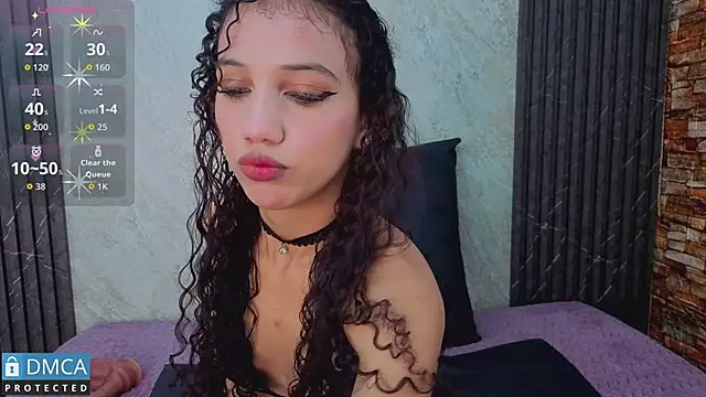 Snapshot of valentinaa_07 chatting on 06-02-26, 07:05 valentinaa 07 online show from 06-02-26, 07:05