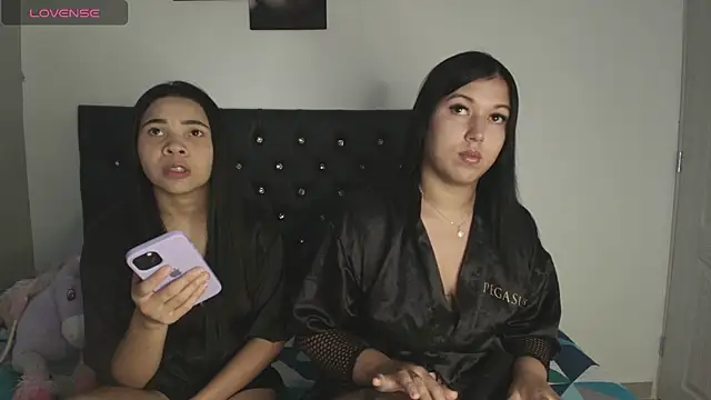 Cheerryloverss online show from 07-14-26, 10:26