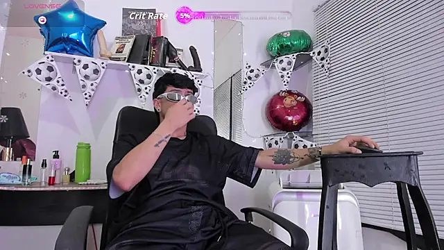 StefanoBigCock online show from 07-09-26, 01:48