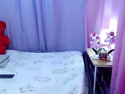 Snapshot of your_mistisa chatting on 06-08-26, 03:29 your mistisa online show from 06-08-26, 03:29