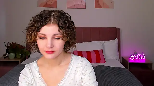 Snapshot of Kira__Fluffy chatting on 05-26-26, 12:06 Kira Fluffy online show from 05-26-26, 12:06