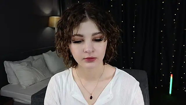 Snapshot of Kira__Fluffy chatting on 06-07-26, 12:04 Kira Fluffy online show from 06-07-26, 12:04
