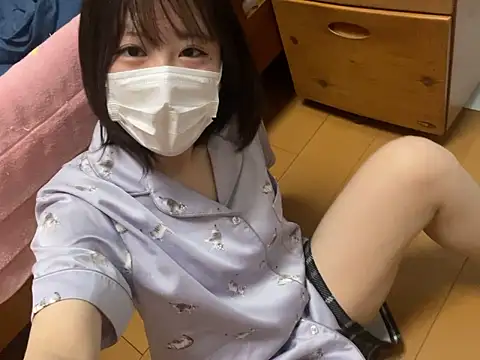 Snapshot of miniminimo_o chatting on 05-29-26, 01:25 miniminimo o online show from 05-29-26, 01:25