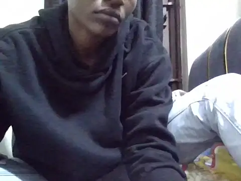 Chocolatebabe98 online show from 06-11-26, 04:54