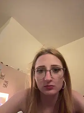 LauraundSteve  online show from 05-22-26, 08:36