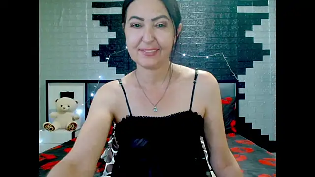 Snapshot of Ada_Vera chatting on 06-19-26, 11:58 Ada Vera online show from 06-19-26, 11:58