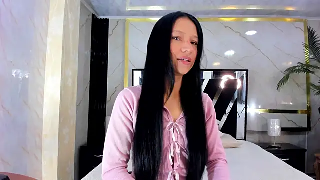 Snapshot of SophiieCalloway1 chatting on 05-30-26, 01:52 SophiieCalloway1 online show from 05-30-26, 01:52