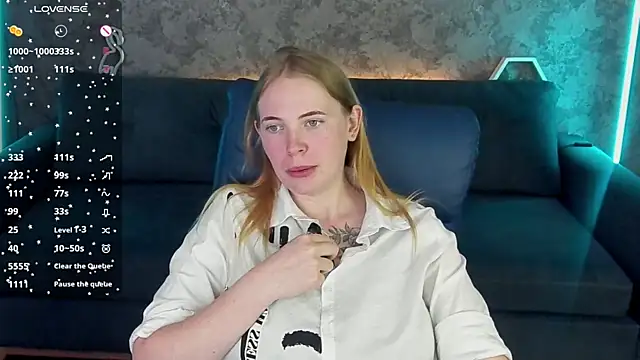 NikkyReyyy online show from 05-17-26, 02:35