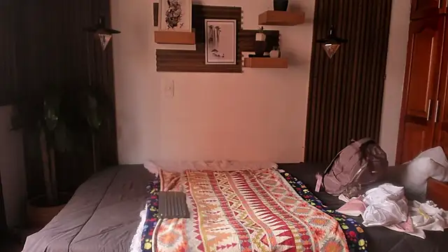 Evaa campbell online show from 06-03-26, 01:46
