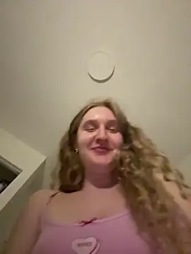 pr1ncess mads17 online show from 05-15-26, 11:34