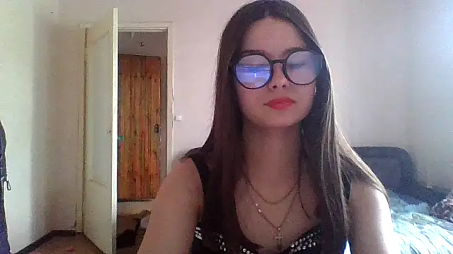 Snapshot of Bellochka201 chatting on 06-25-26, 08:52 Bellochka201 online show from 06-25-26, 08:52