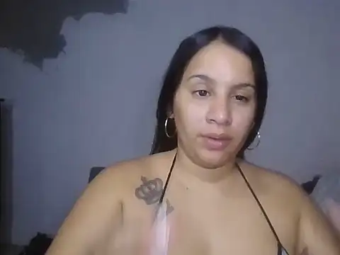 tifanny27 online show from 08-04-26, 05:54