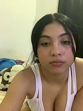 Snapshot of Paula-sinz chatting on 06-26-26, 10:25 Paula-sinz online show from 06-26-26, 10:25
