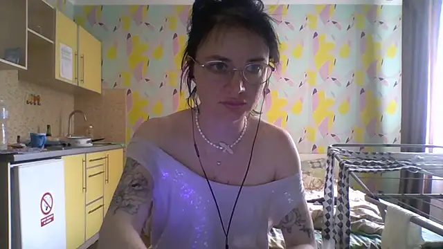 Diana sosala online show from 06-25-26, 09:36