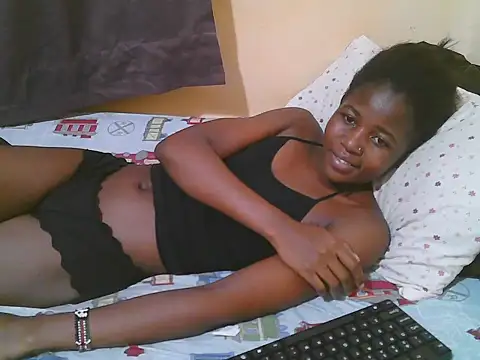 Snapshot of Sweet-tatiana chatting on 06-24-26, 08:52 Sweet-tatiana online show from 06-24-26, 08:52
