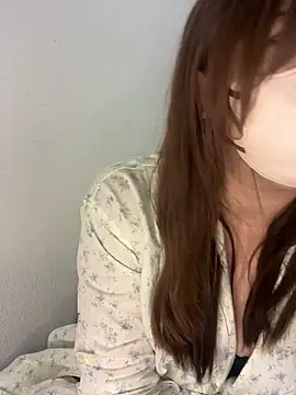 Snapshot of chikayo chatting on 06-11-26, 02:37 chikayo online show from 06-11-26, 02:37