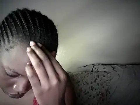 Snapshot of sexy_muna chatting on 06-27-26, 03:00 sexy muna online show from 06-27-26, 03:00