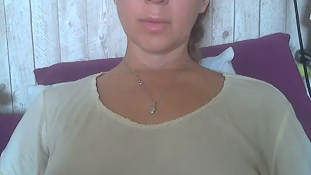 Bella--White online show from 06-12-26, 05:39