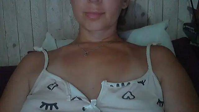 Bella--White online show from 07-16-26, 03:29