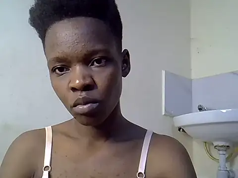 Snapshot of slender_queen15 chatting on 06-22-26, 03:42 slender queen15 online show from 06-22-26, 03:42