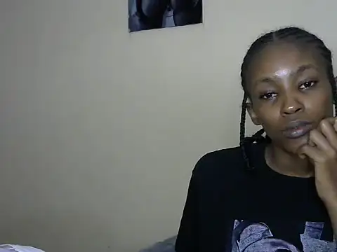 Snapshot of slim_ebon chatting on 06-27-26, 08:03 slim ebon online show from 06-27-26, 08:03