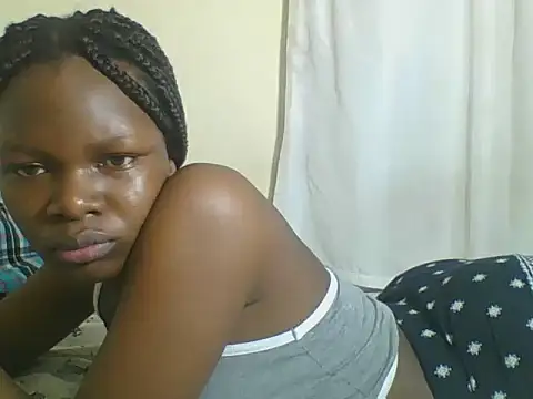 Snapshot of Sweetgal2025 chatting on 06-04-26, 06:47 Sweetgal2025 online show from 06-04-26, 06:47