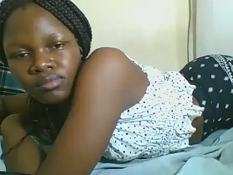 Snapshot of Sweetgal2025 chatting on 06-14-26, 08:22 Sweetgal2025 online show from 06-14-26, 08:22
