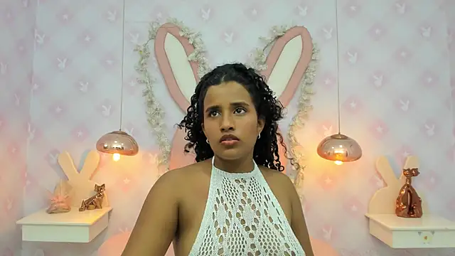 Snapshot of Horny_Curls chatting on 05-19-26, 03:35 Horny Curls online show from 05-19-26, 03:35