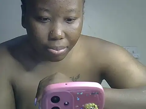 Snapshot of Curvy_nelly1 chatting on 06-30-26, 05:52 Curvy nelly1 online show from 06-30-26, 05:52