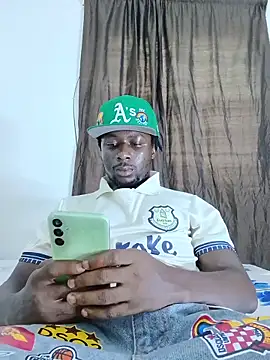 Snapshot of hornny_phrase2 chatting on 06-11-26, 04:21 hornny phrase2 online show from 06-11-26, 04:21