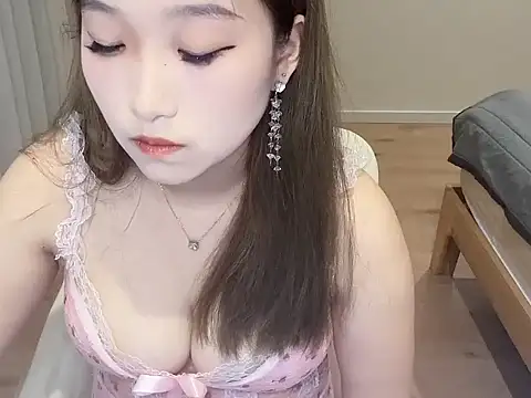 qiqibaobei11 online show from 06-08-26, 05:24