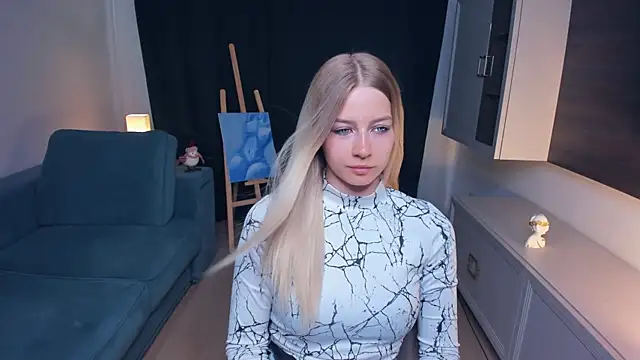 Snapshot of DeniseMekus chatting on 05-22-26, 10:10 DeniseMekus online show from 05-22-26, 10:10