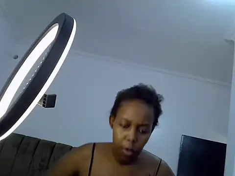 Snapshot of Bianca0011 chatting on 06-04-26, 01:39 Bianca0011 online show from 06-04-26, 01:39