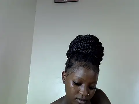 Snapshot of Ariana_ribaby chatting on 06-11-26, 12:32 Ariana ribaby online show from 06-11-26, 12:32