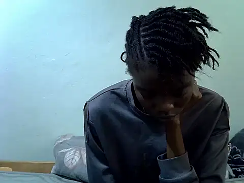 Pretty min online show from 06-13-26, 07:50