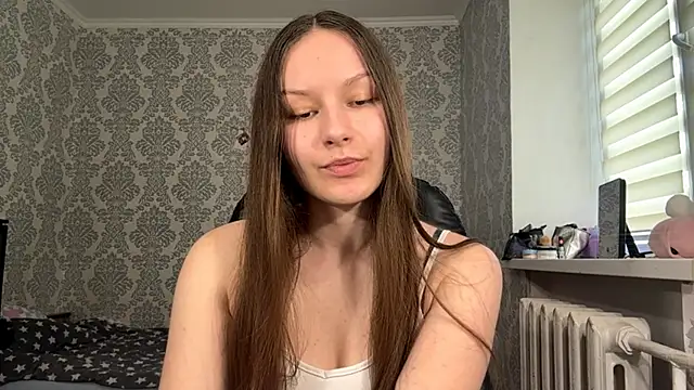 ShaylaChong online show from 06-03-26, 09:12
