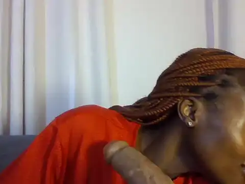 Snapshot of Candysleek_petite chatting on 06-22-26, 07:05 Candysleek petite online show from 06-22-26, 07:05