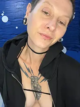 LaFemmeCyberObscura online show from 05-23-26, 08:35