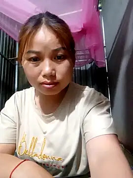 Snapshot of HoaHongXanh22 chatting on 05-27-26, 08:33 HoaHongXanh22 online show from 05-27-26, 08:33
