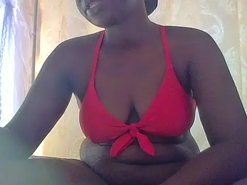 Snapshot of Queen_Zuri chatting on 06-08-26, 05:41 Queen Zuri online show from 06-08-26, 05:41