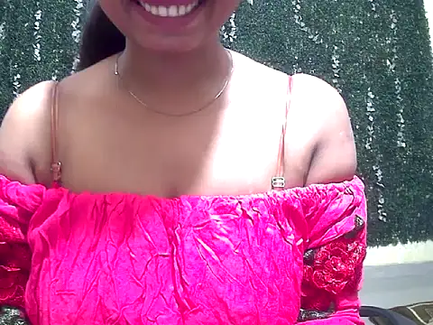 Snapshot of shallykaur chatting on 06-22-26, 04:09 shallykaur online show from 06-22-26, 04:09