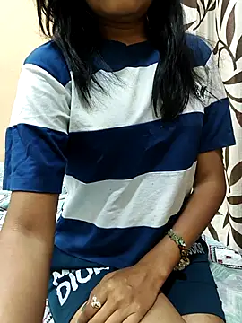 Snapshot of Shanaya_001 chatting on 05-30-26, 06:21 Shanaya 001 online show from 05-30-26, 06:21