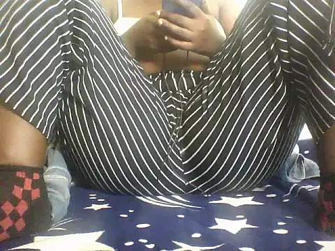 Snapshot of saraswee chatting on 06-06-26, 09:47 saraswee online show from 06-06-26, 09:47