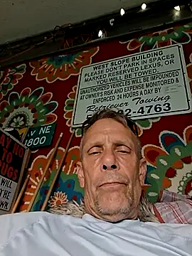 Snapshot of truckdawg2023 chatting on 06-18-26, 04:35 truckdawg2023 online show from 06-18-26, 04:35