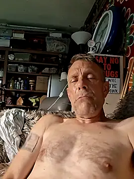 Snapshot of truckdawg2023 chatting on 06-19-26, 05:17 truckdawg2023 online show from 06-19-26, 05:17