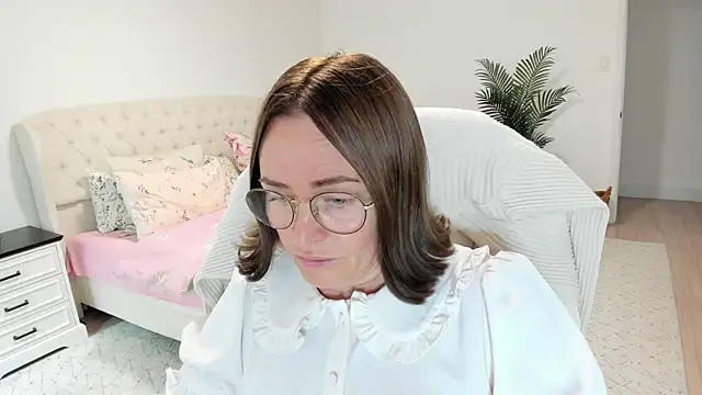 Vika73 online show from 07-28-26, 03:21