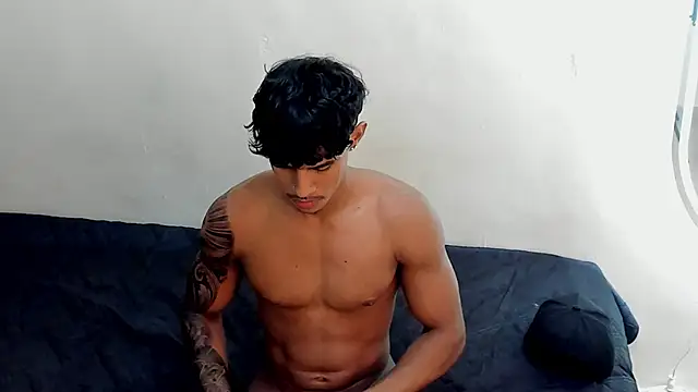 Joao da silva19 online show from 06-12-26, 01:21
