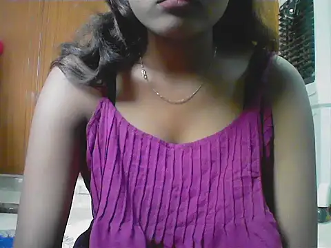 Diana Penty online show from 05-31-26, 12:45