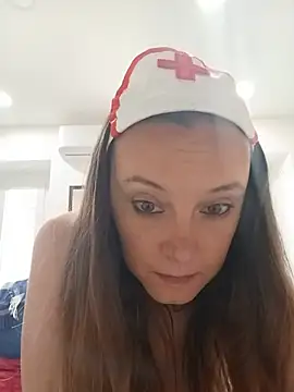 Snapshot of MissDiavoletta chatting on 05-18-26, 01:39 MissDiavoletta online show from 05-18-26, 01:39