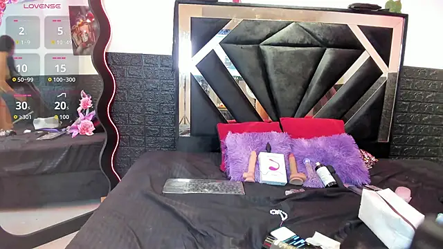 Queen Jen online show from 05-30-26, 08:28